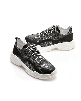 Кроссовки Diana  Кроссовки Diana